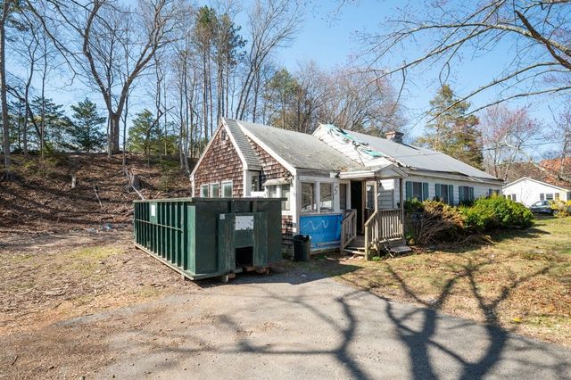 5 Murphy Ave B, Newburyport, MA 01950