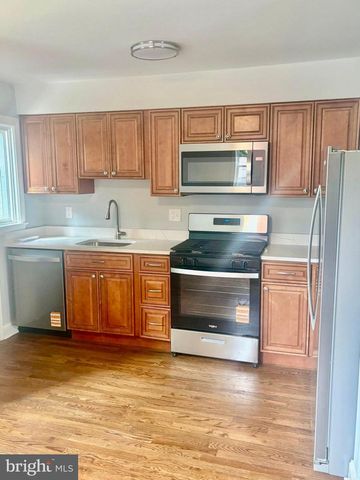 164 ELMIRA ST SW, Washington, DC 20032