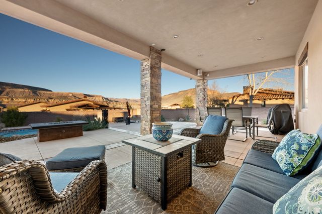 470 E ENTRADA DR, Virgin, UT 84779