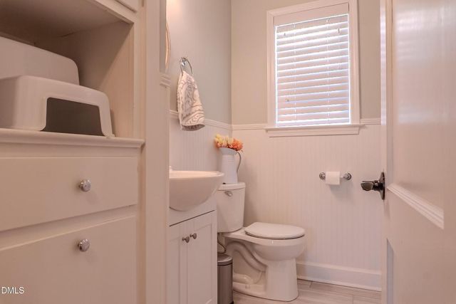 417 Glenwood Avenue, Burlington, NC 27215