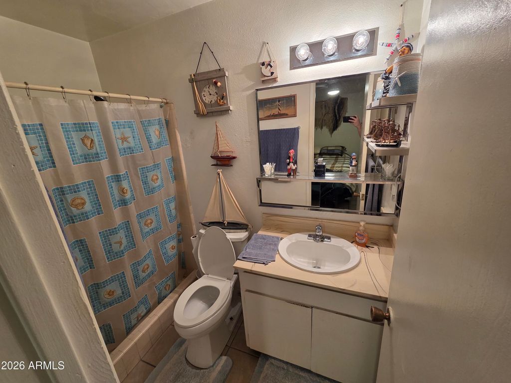 Image 22 of property listing at 1121 N WEDGEWOOD Circle, Mesa, AZ 85203