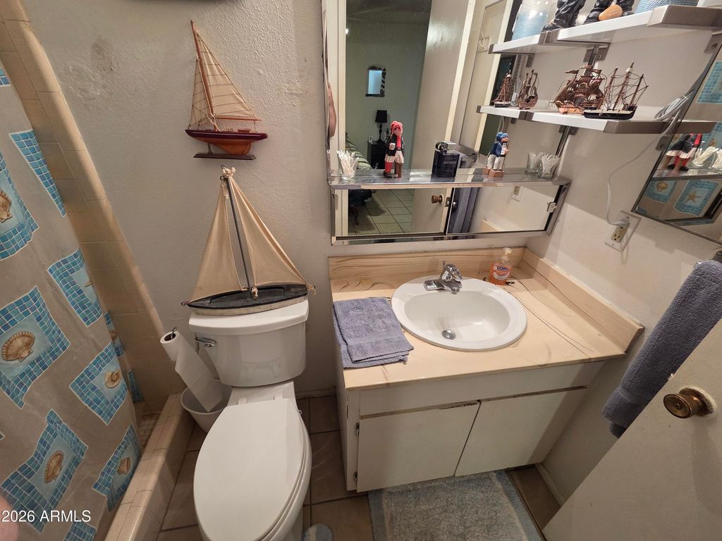 Image 23 of property listing at 1121 N WEDGEWOOD Circle, Mesa, AZ 85203