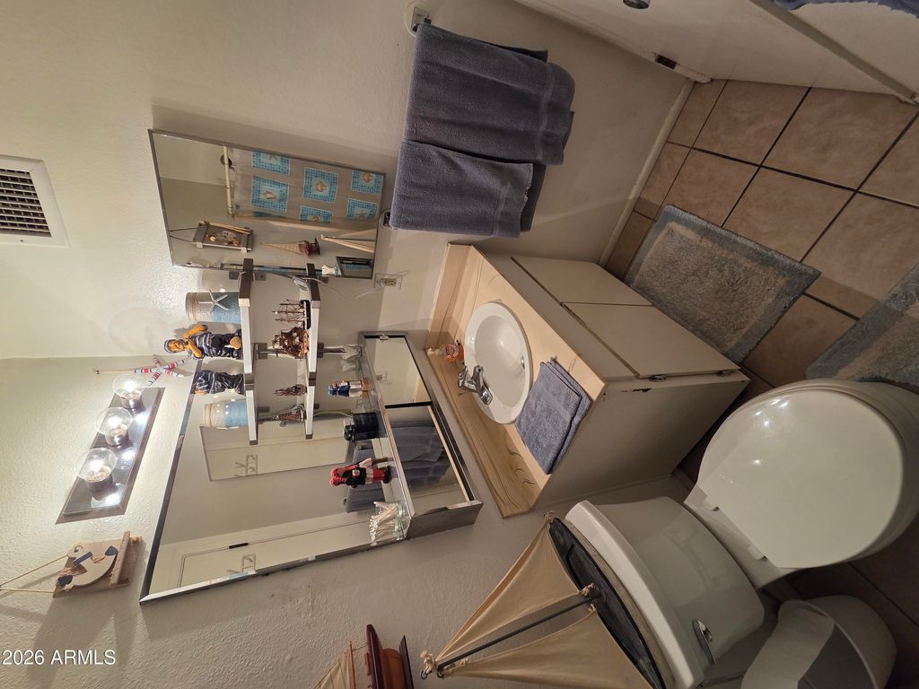 Image 24 of property listing at 1121 N WEDGEWOOD Circle, Mesa, AZ 85203