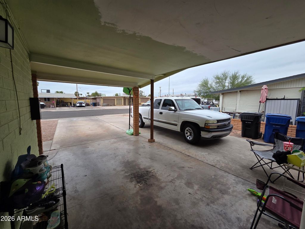 Image 26 of property listing at 1121 N WEDGEWOOD Circle, Mesa, AZ 85203
