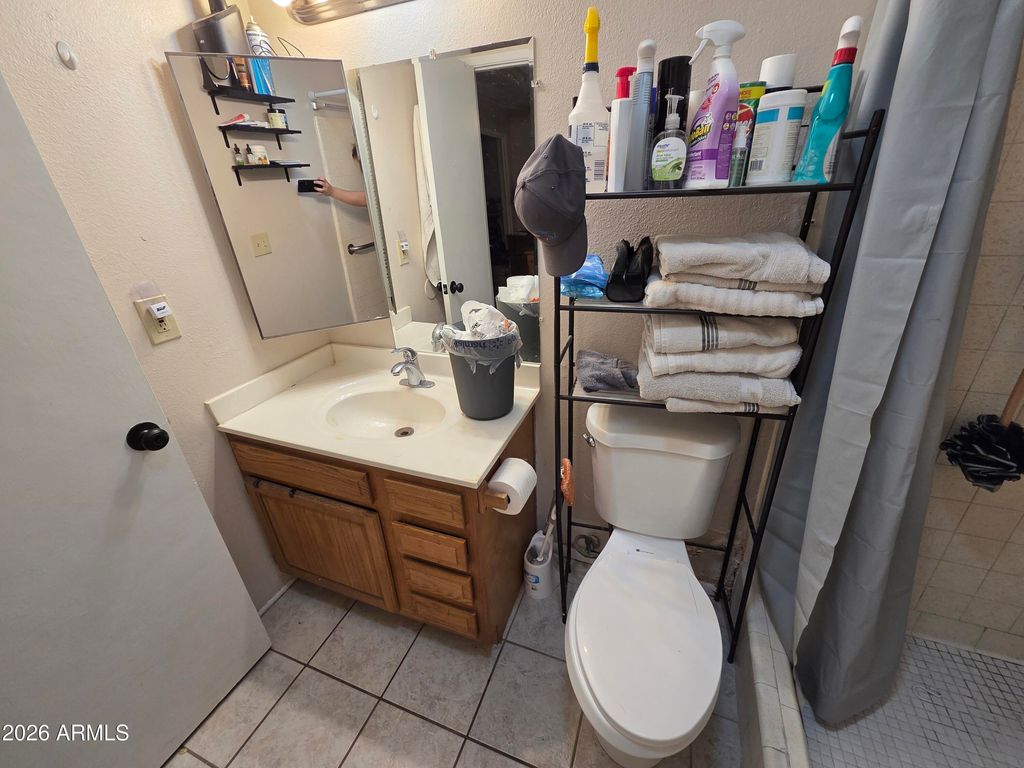 Image 40 of property listing at 1121 N WEDGEWOOD Circle, Mesa, AZ 85203