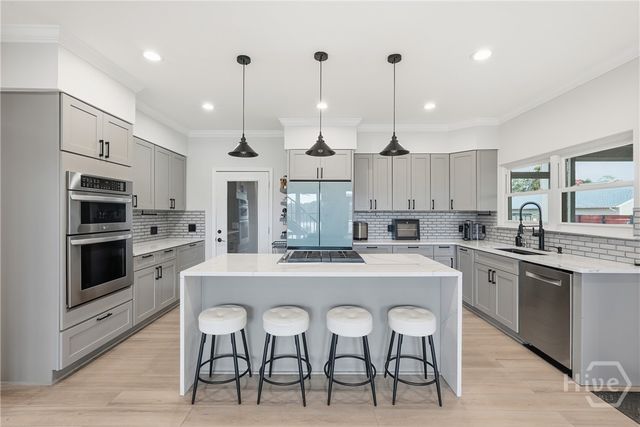 223 Lakeshore Drive, Savannah, GA 31419