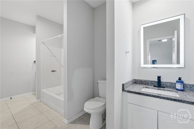 223 Lakeshore Drive, Savannah, GA 31419