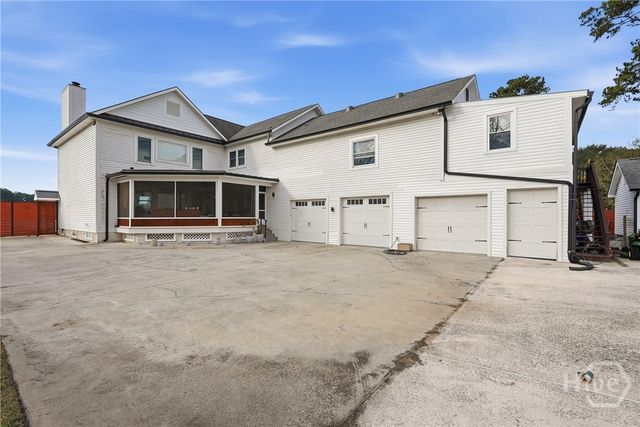 223 Lakeshore Drive, Savannah, GA 31419