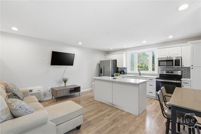 223 Lakeshore Drive, Savannah, GA 31419