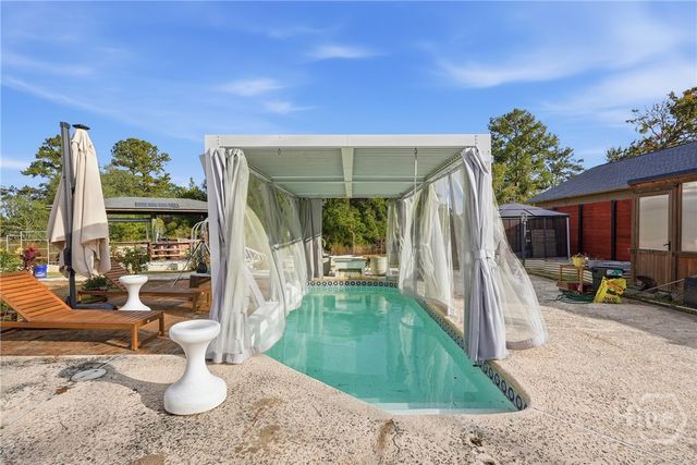 223 Lakeshore Drive, Savannah, GA 31419