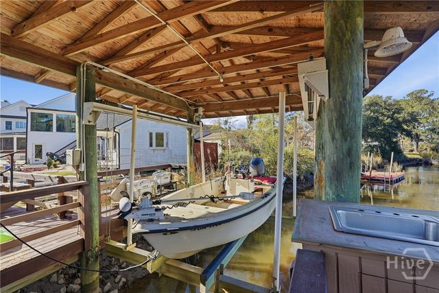 223 Lakeshore Drive, Savannah, GA 31419