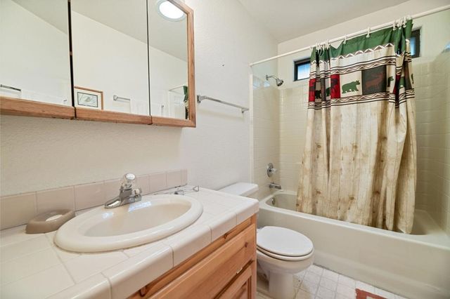 1464 Rockspray Drive, Big Bear, CA 92315