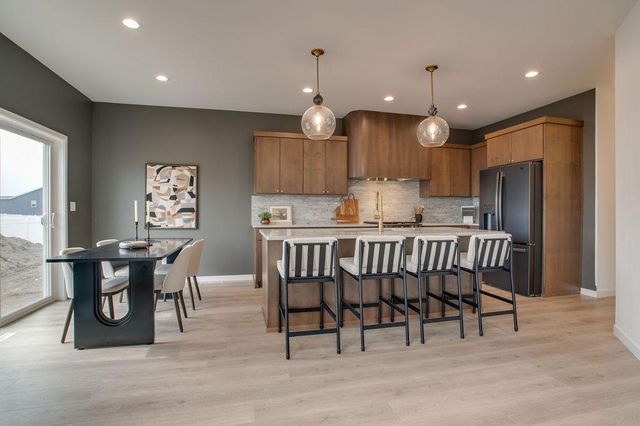 6786 Bellview Drive S, Fargo, ND 58104