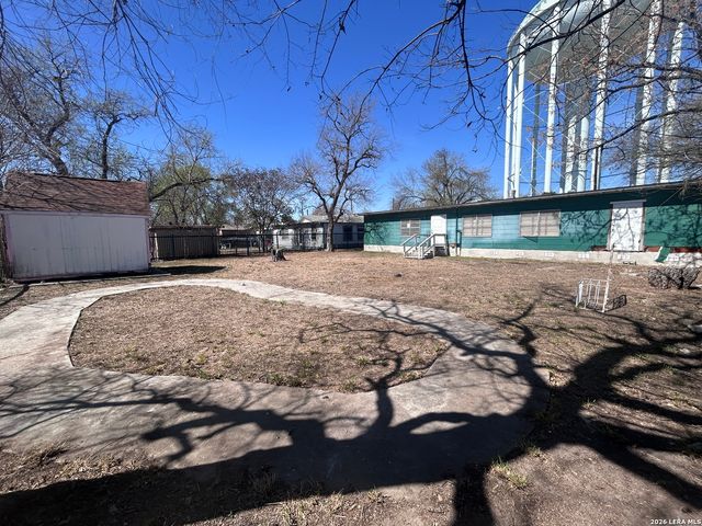 114 W Vestal Pl, San Antonio, TX 78221