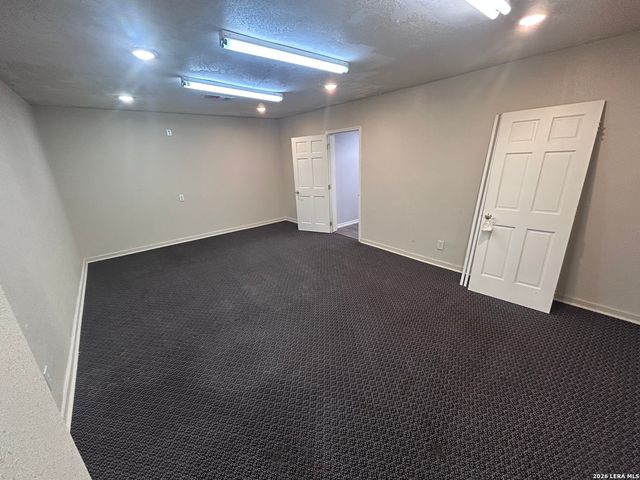 114 W Vestal Pl, San Antonio, TX 78221