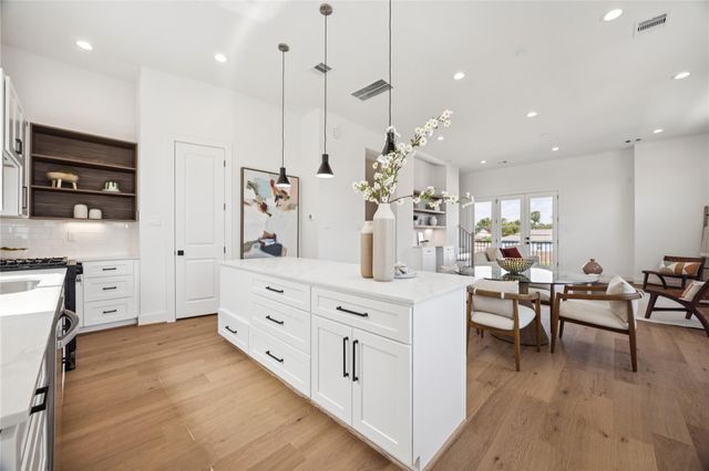 2806 Mills Street, Houston, TX 77026