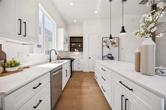 2806 Mills Street, Houston, TX 77026