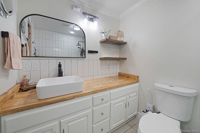 20 Middle Island Road, Middle Island, NY 11953