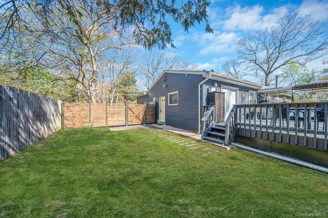 20 Middle Island Road, Middle Island, NY 11953