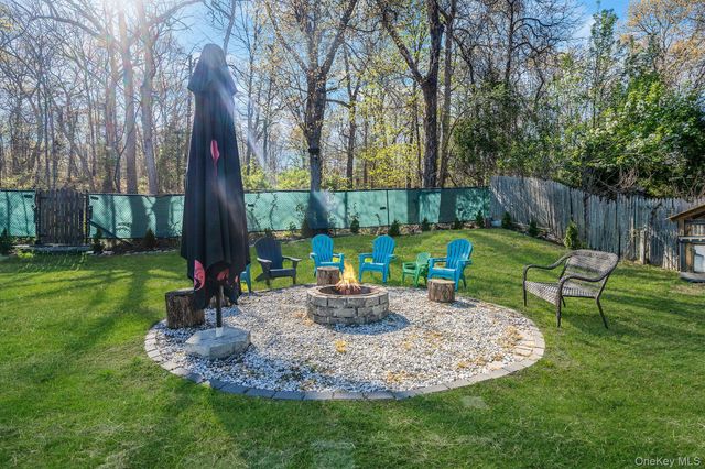 20 Middle Island Road, Middle Island, NY 11953