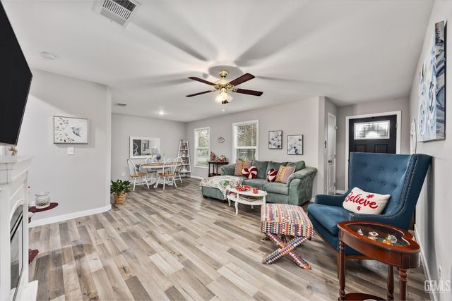 2617 Cedar Street, Bakersfield, CA 93301