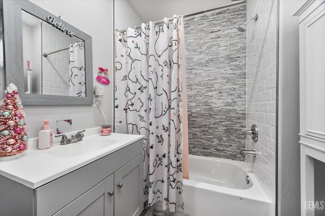 2617 Cedar Street, Bakersfield, CA 93301