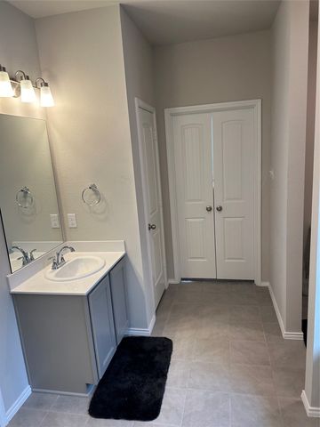 2956 Plumbago Drive, Fort Worth, TX 76108