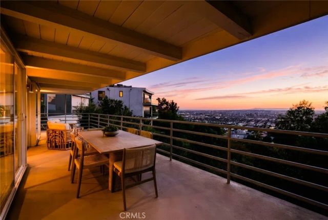 8448 Franklin, West Hollywood, CA 90069