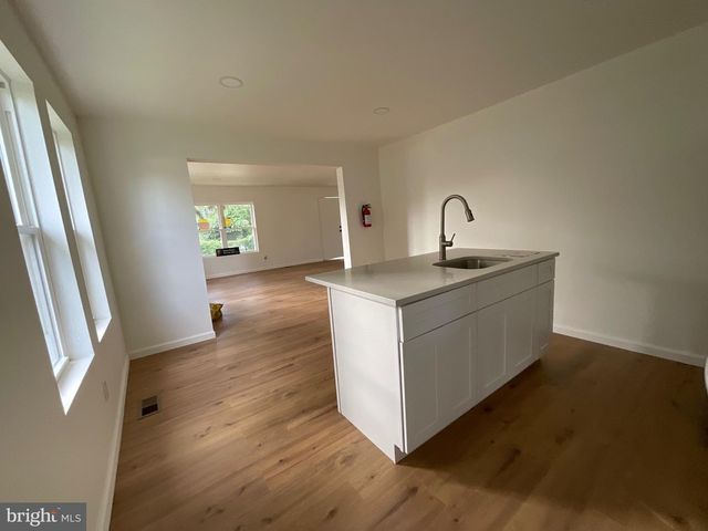 7318 ZIMMERMAN AVE, Pennsauken, NJ 08110