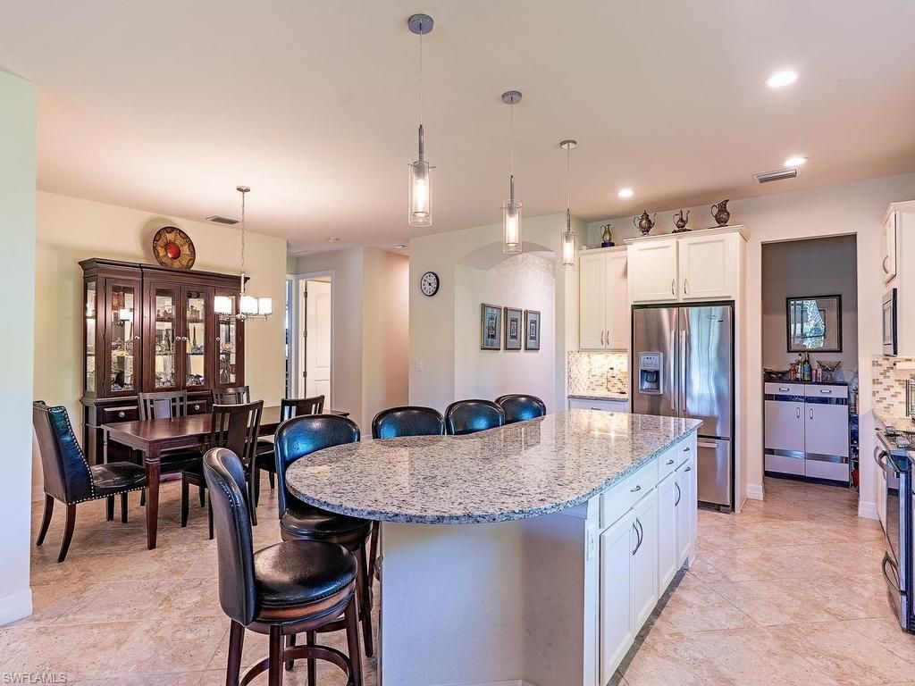 11810 Darcy PL, FORT MYERS, FL 33913 — photo 3