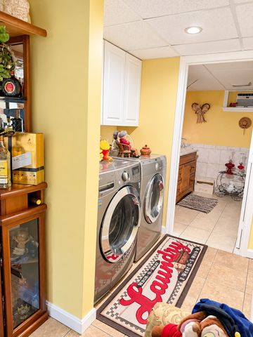 37 Paula Street, Somerset, MA 02726