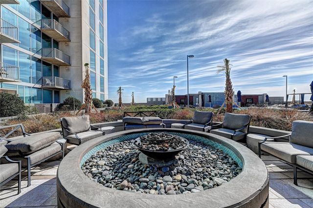 5925 Almeda Road 11806, Houston, TX 77004