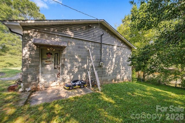 17-G Lake Street, Granite Falls, NC 28630