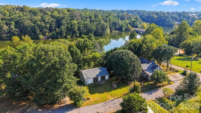 17-G Lake Street, Granite Falls, NC 28630