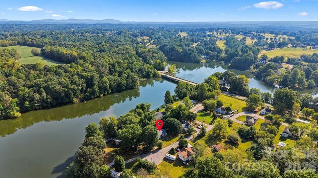 17-G Lake Street, Granite Falls, NC 28630