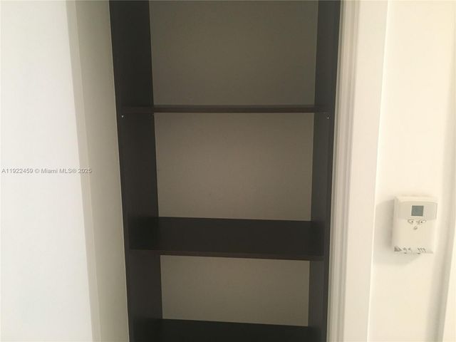 6000 Collins Ave 521, Miami Beach, FL 33140