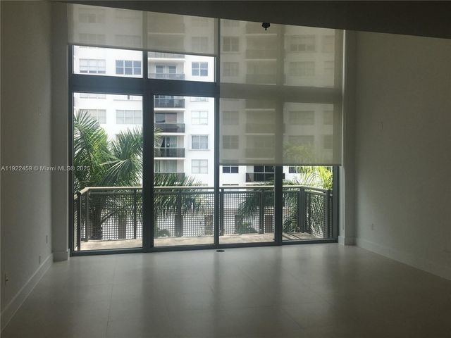 6000 Collins Ave 521, Miami Beach, FL 33140