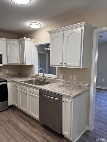 208 Kinder Avenue, Sikeston, MO 63801