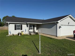 208 Kinder Avenue, Sikeston, MO 63801
