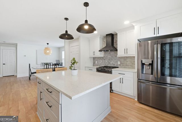 313 Hiawassee Drive, Woodstock, GA 30188