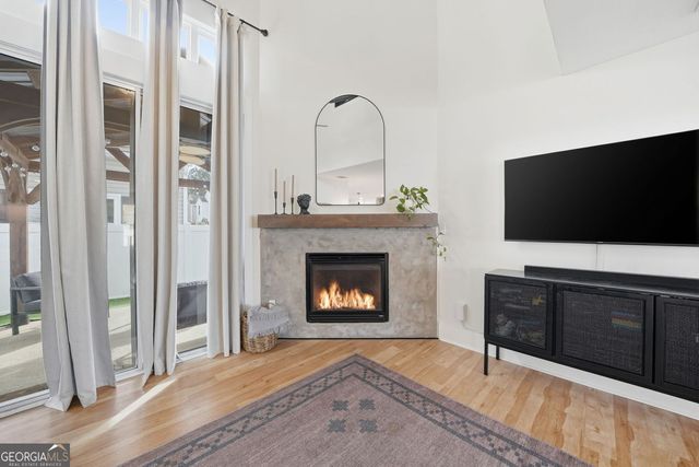 313 Hiawassee Drive, Woodstock, GA 30188