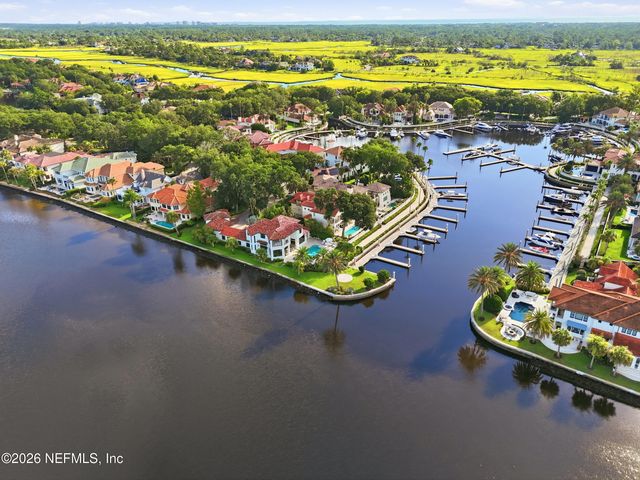 121 ANNAPOLIS Lane, Ponte Vedra Beach, FL 32082