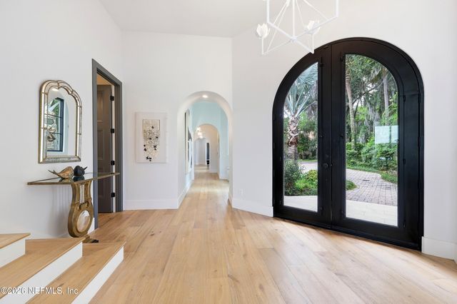 121 ANNAPOLIS Lane, Ponte Vedra Beach, FL 32082