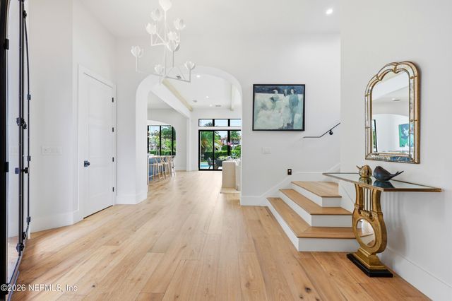 121 ANNAPOLIS Lane, Ponte Vedra Beach, FL 32082