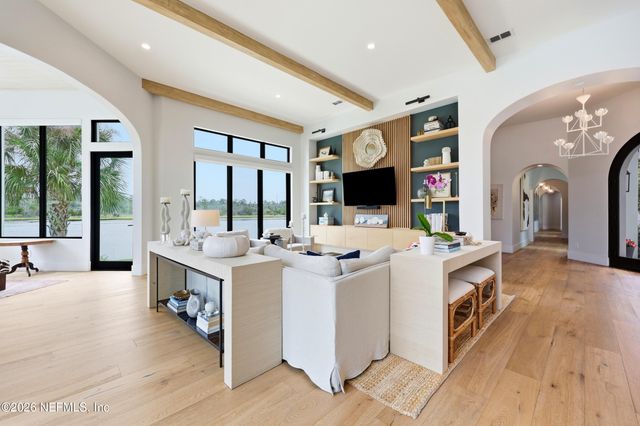 121 ANNAPOLIS Lane, Ponte Vedra Beach, FL 32082