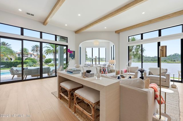 121 ANNAPOLIS Lane, Ponte Vedra Beach, FL 32082
