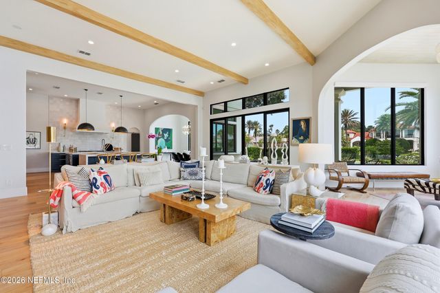 121 ANNAPOLIS Lane, Ponte Vedra Beach, FL 32082
