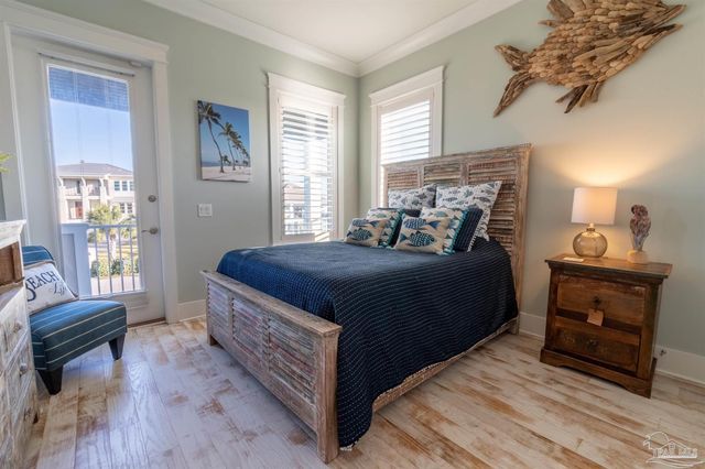 247 Sabine Dr, Pensacola Beach, FL 32561