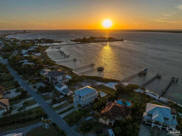 247 Sabine Dr, Pensacola Beach, FL 32561