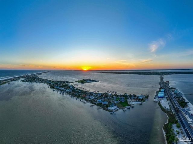 247 Sabine Dr, Pensacola Beach, FL 32561